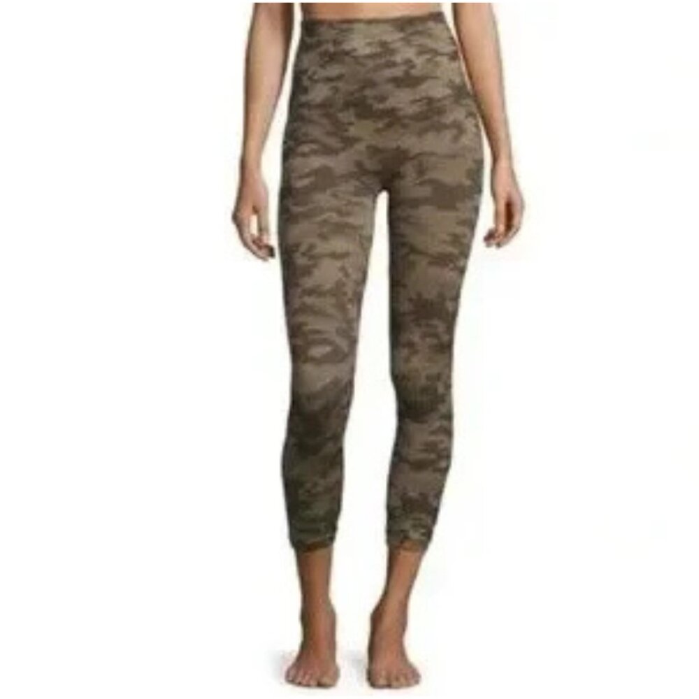 Spanx Leggings Look at Me Now Camo Green Womens Medium Cropped Capri